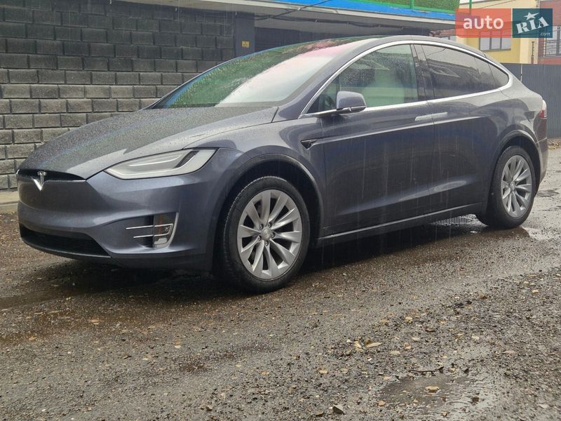 Внедорожник / Кроссовер Tesla Model X 2020 в Коломые