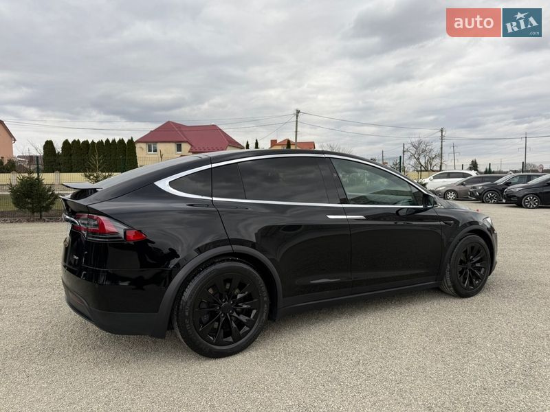 Позашляховик / Кросовер Tesla Model X 2018 в Тернополі фото 5 Позашляховик / Кросовер Tesla Model X 2018 в Тернополі