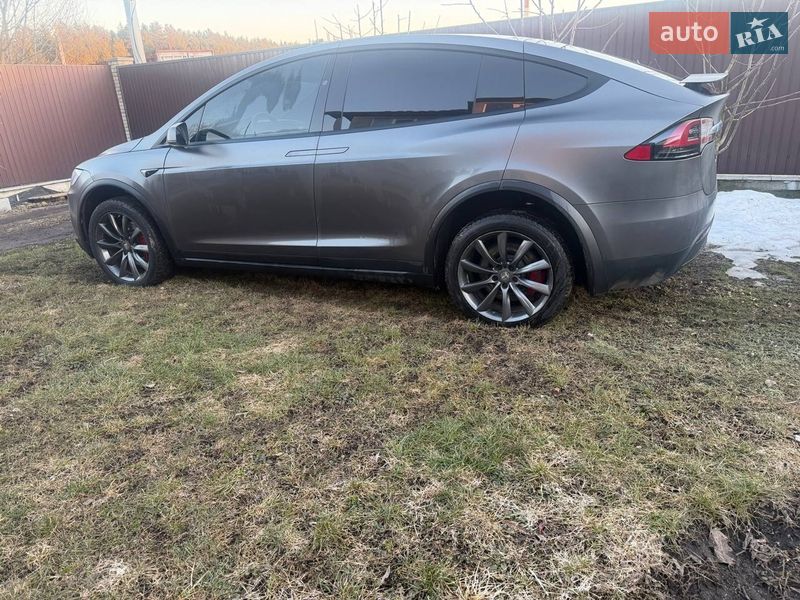 Позашляховик / Кросовер Tesla Model X 2018 в Києві