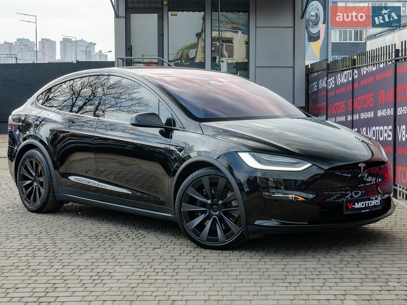 Tesla Model X 2022