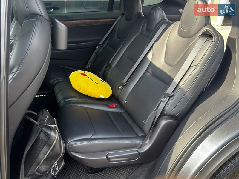 Внедорожник / Кроссовер Tesla Model X 2020 в Киеве фото 10 Внедорожник / Кроссовер Tesla Model X 2020 в Киеве