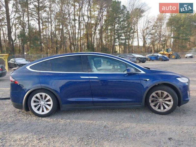 Внедорожник / Кроссовер Tesla Model X 2017 в Киеве