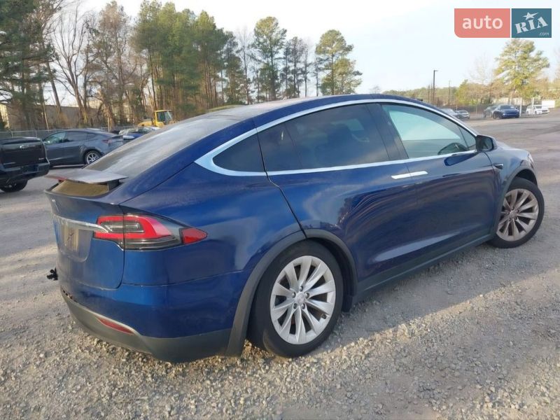 Внедорожник / Кроссовер Tesla Model X 2017 в Киеве