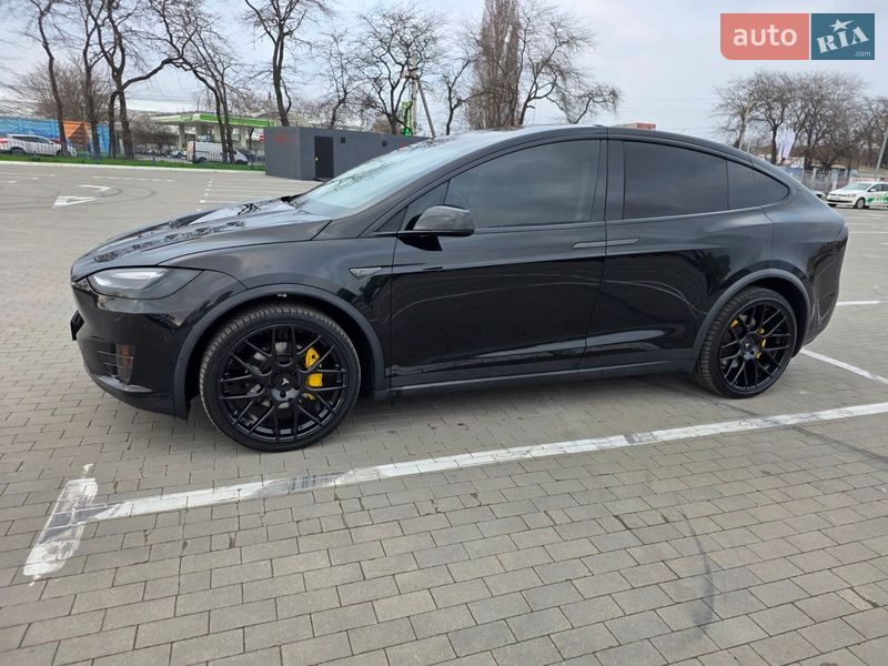 Позашляховик / Кросовер Tesla Model X 2016 в Одесі фото 8 Позашляховик / Кросовер Tesla Model X 2016 в Одесі