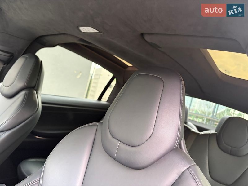 Внедорожник / Кроссовер Tesla Model X 2019 в Киеве