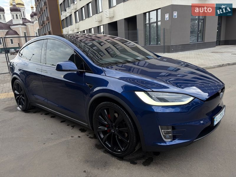 Внедорожник / Кроссовер Tesla Model X 2019 в Киеве