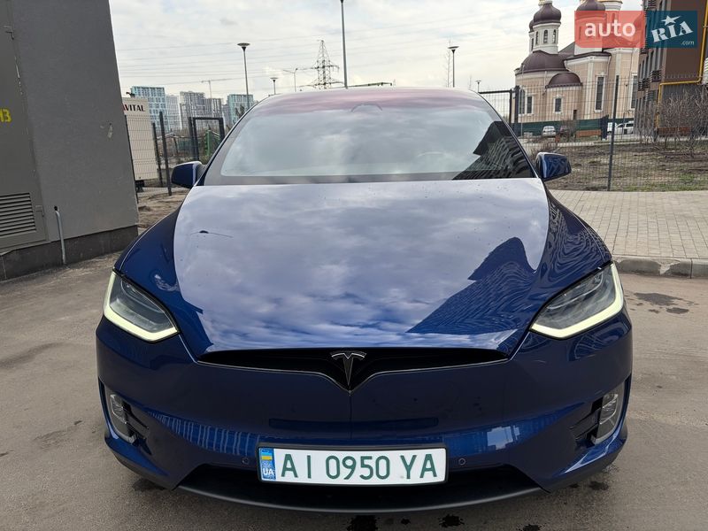 Внедорожник / Кроссовер Tesla Model X 2019 в Киеве