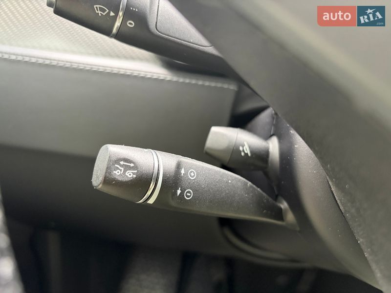 Внедорожник / Кроссовер Tesla Model X 2019 в Киеве