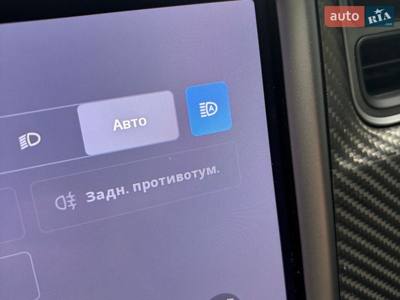 Внедорожник / Кроссовер Tesla Model X 2019 в Киеве