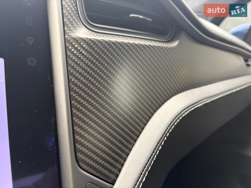 Внедорожник / Кроссовер Tesla Model X 2019 в Киеве