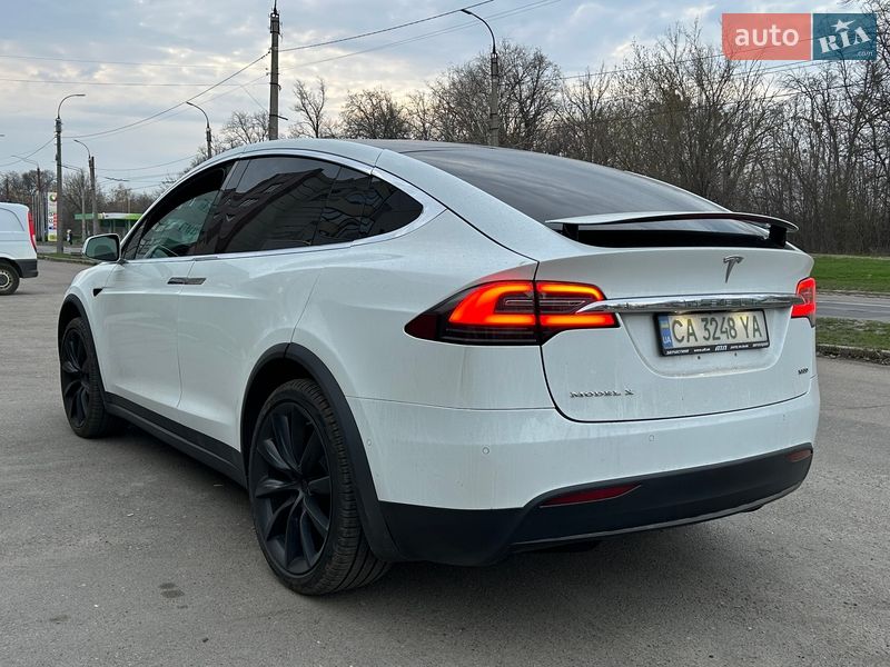 Позашляховик / Кросовер Tesla Model X 2017 в Черкасах фото 17 Позашляховик / Кросовер Tesla Model X 2017 в Черкасах