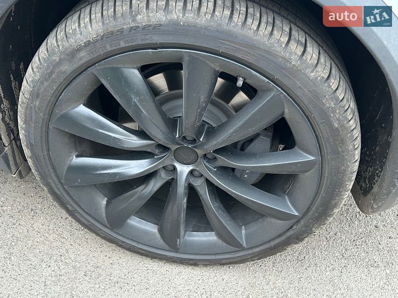 Позашляховик / Кросовер Tesla Model X 2017 в Черкасах фото 20 Позашляховик / Кросовер Tesla Model X 2017 в Черкасах