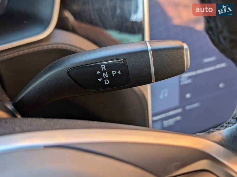 Позашляховик / Кросовер Tesla Model X 2017 в Києві