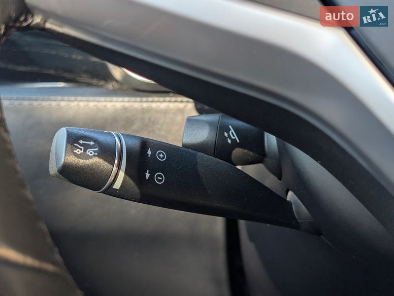 Позашляховик / Кросовер Tesla Model X 2017 в Києві