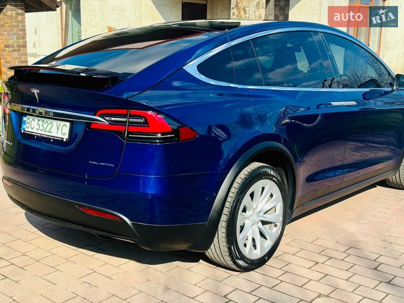 Внедорожник / Кроссовер Tesla Model X 2018 в Львове