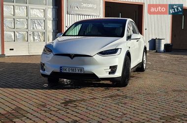 Позашляховик / Кросовер Tesla Model X 2018 в Костопілі