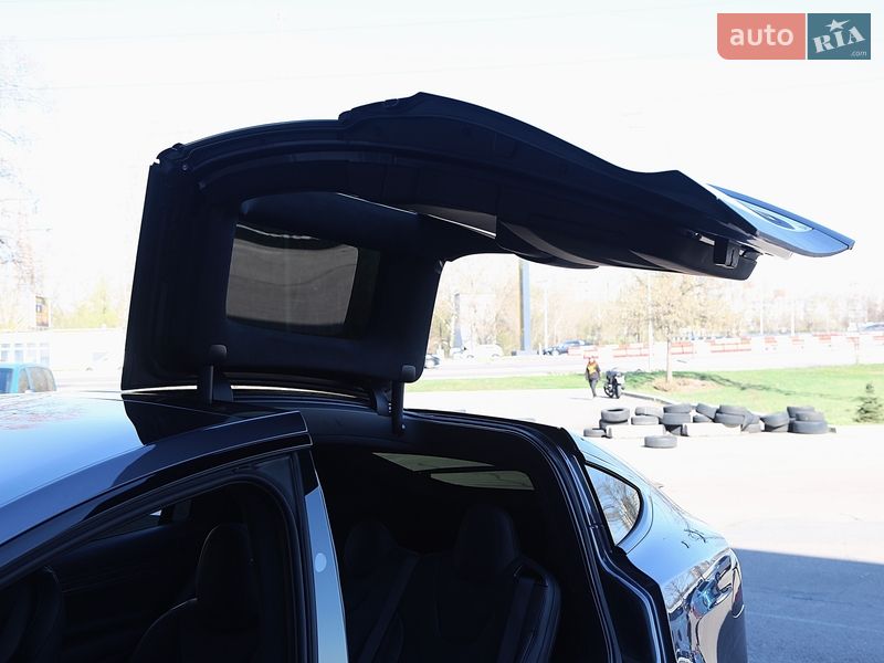 Позашляховик / Кросовер Tesla Model X 2023 в Києві