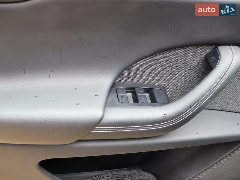 Позашляховик / Кросовер Tesla Model X 2023 в Львові