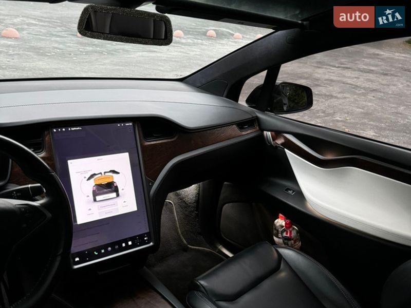 Внедорожник / Кроссовер Tesla Model X 2020 в Киеве