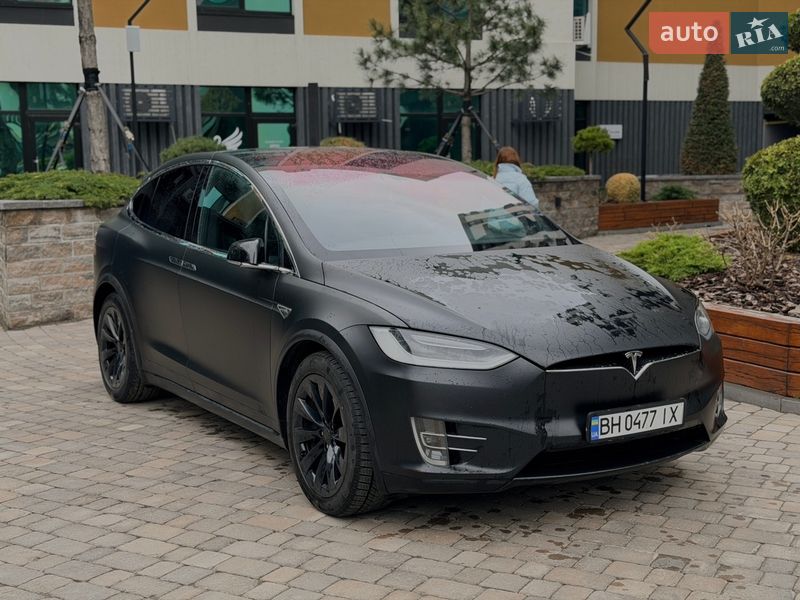 Tesla Model X 2016