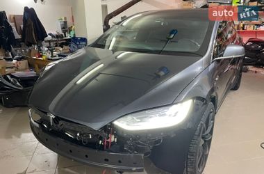 Внедорожник / Кроссовер Tesla Model X 2018 в Бродах