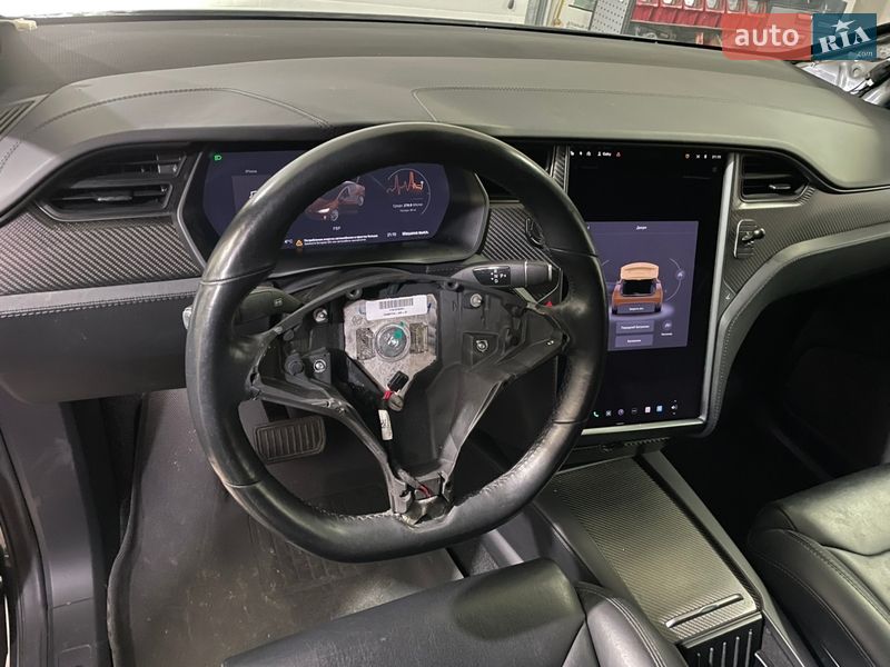 Позашляховик / Кросовер Tesla Model X 2018 в Бродах
