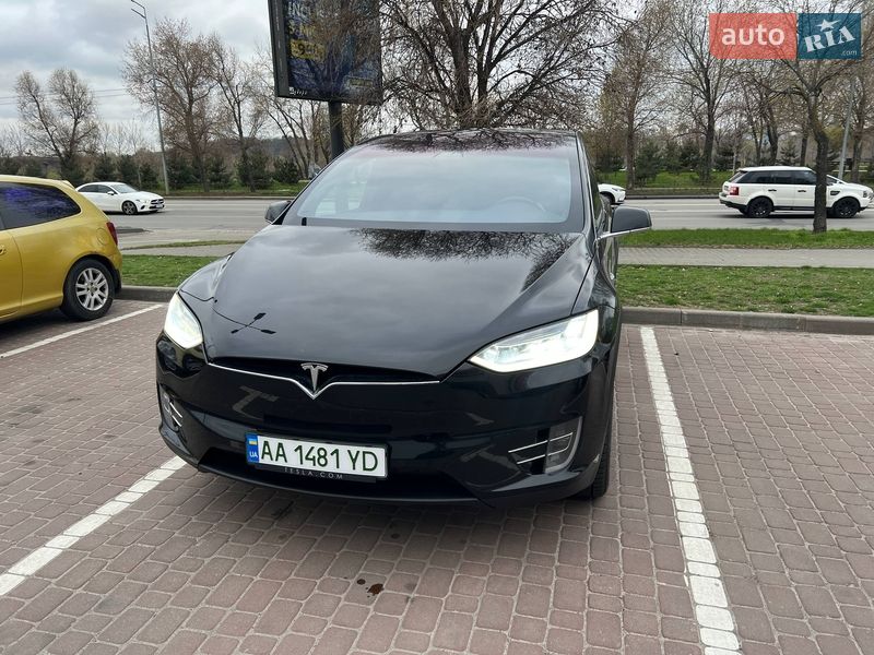 Позашляховик / Кросовер Tesla Model X 2018 в Києві фото 8 Позашляховик / Кросовер Tesla Model X 2018 в Києві