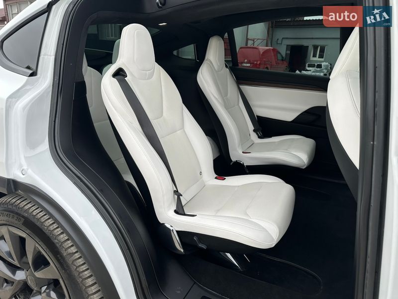 Позашляховик / Кросовер Tesla Model X 2023 в Кропивницькому
