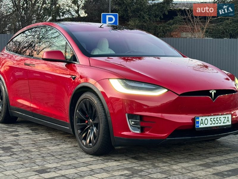 Позашляховик / Кросовер Tesla Model X 2020 в Ужгороді