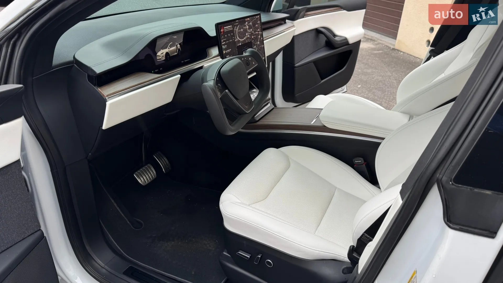 2021 Tesla Model X - мініатюра 12