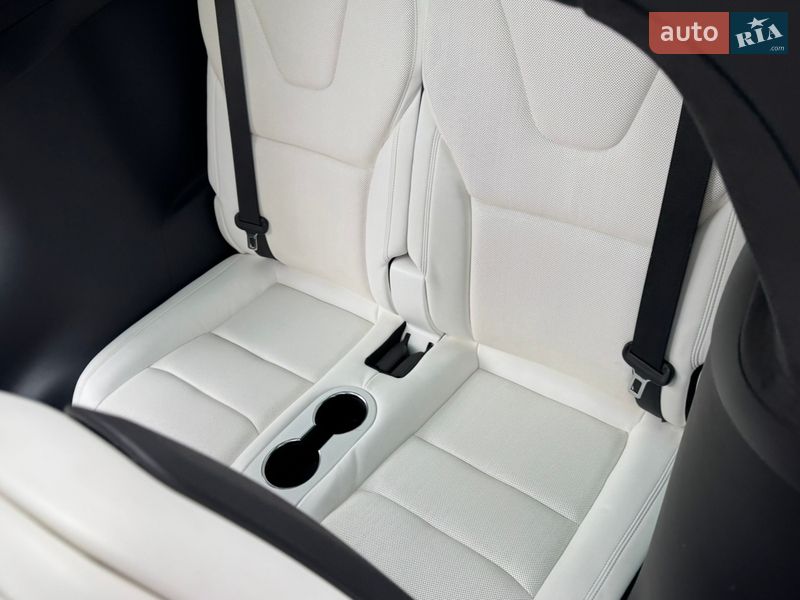 Внедорожник / Кроссовер Tesla Model X 2021 в Полтаве