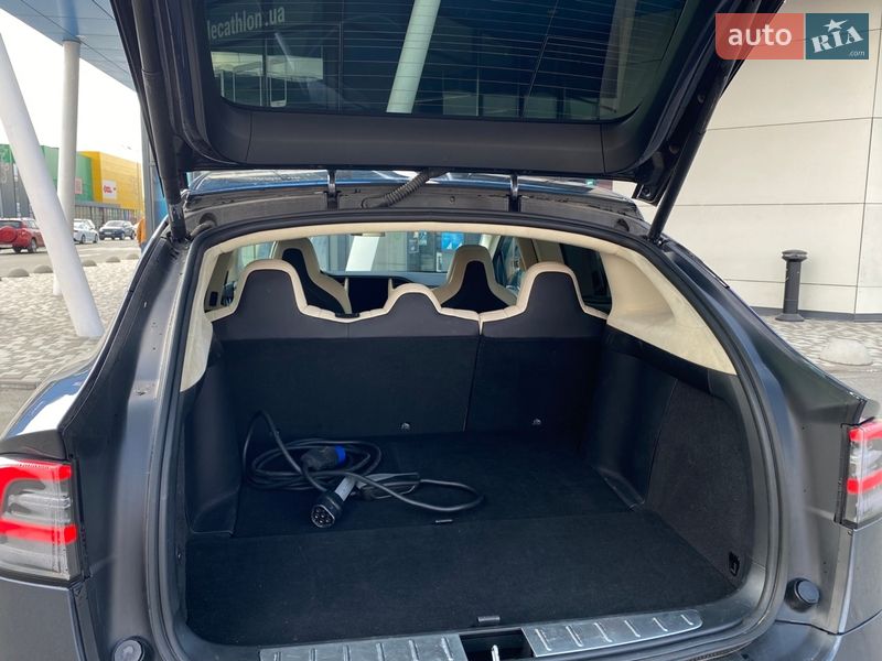 Внедорожник / Кроссовер Tesla Model X 2018 в Киеве фото 25 Внедорожник / Кроссовер Tesla Model X 2018 в Киеве