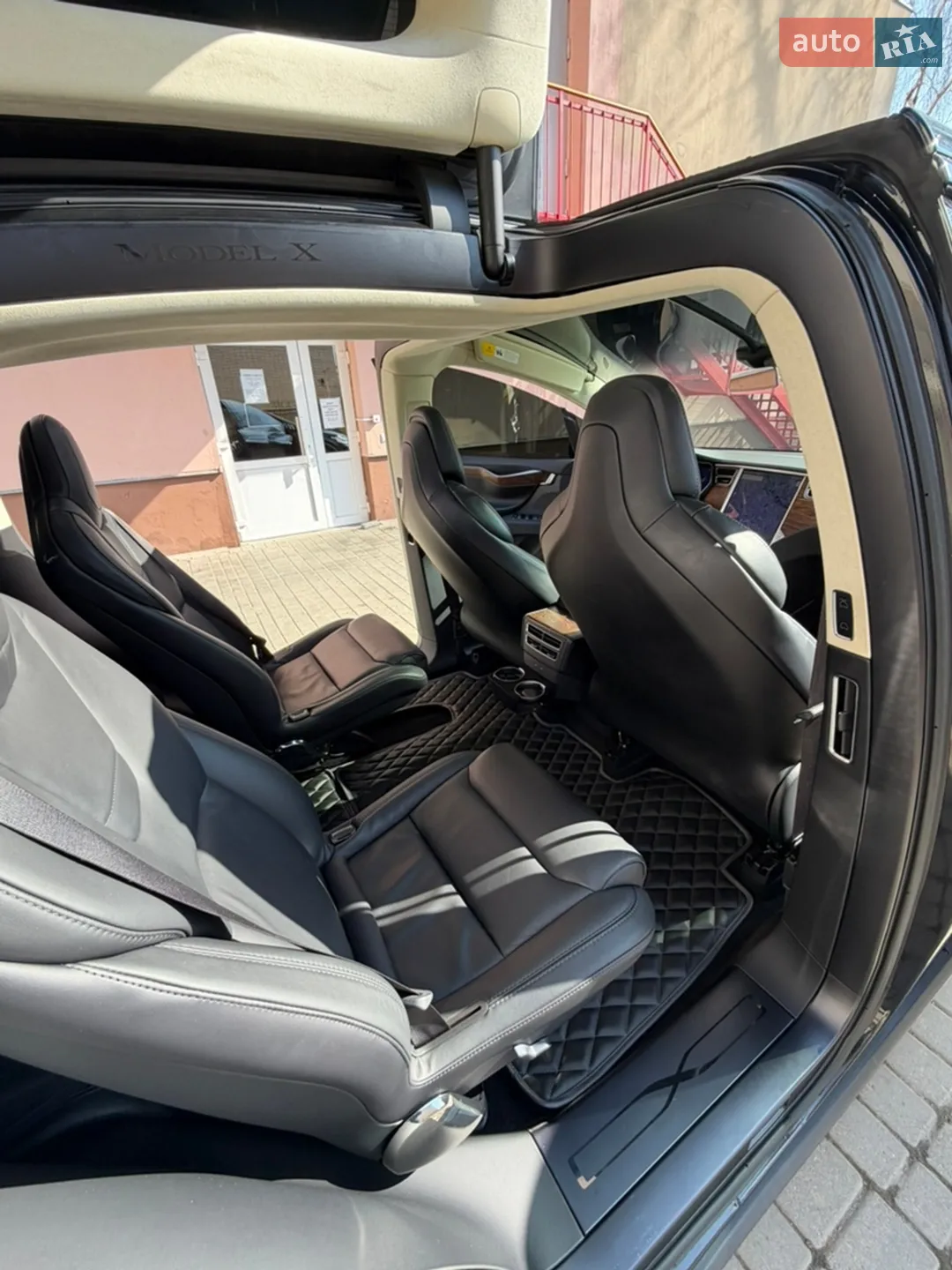 2017 Tesla Model X - мініатюра 52