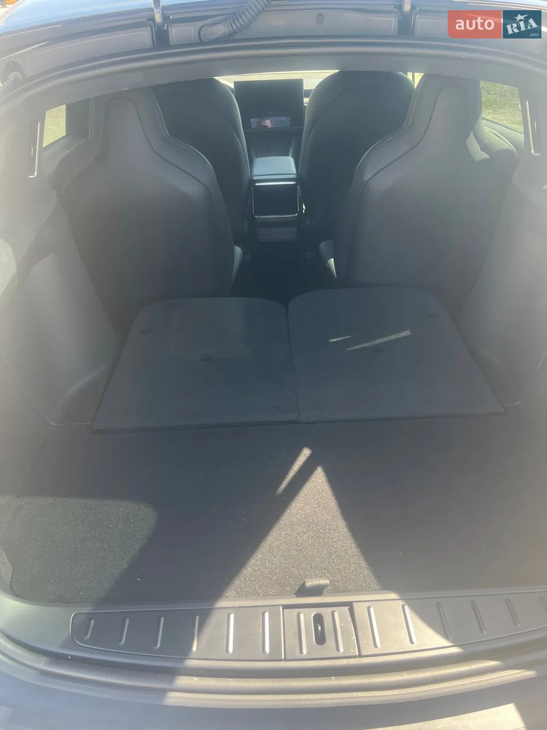 2021 Tesla Model X - мініатюра 12