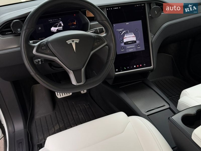 Внедорожник / Кроссовер Tesla Model X 2020 в Киеве
