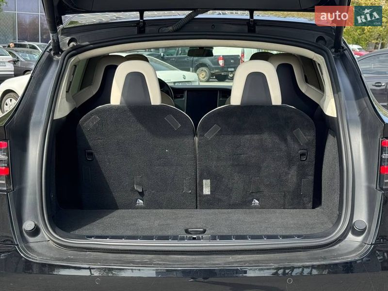 Позашляховик / Кросовер Tesla Model X 2018 в Дніпрі
