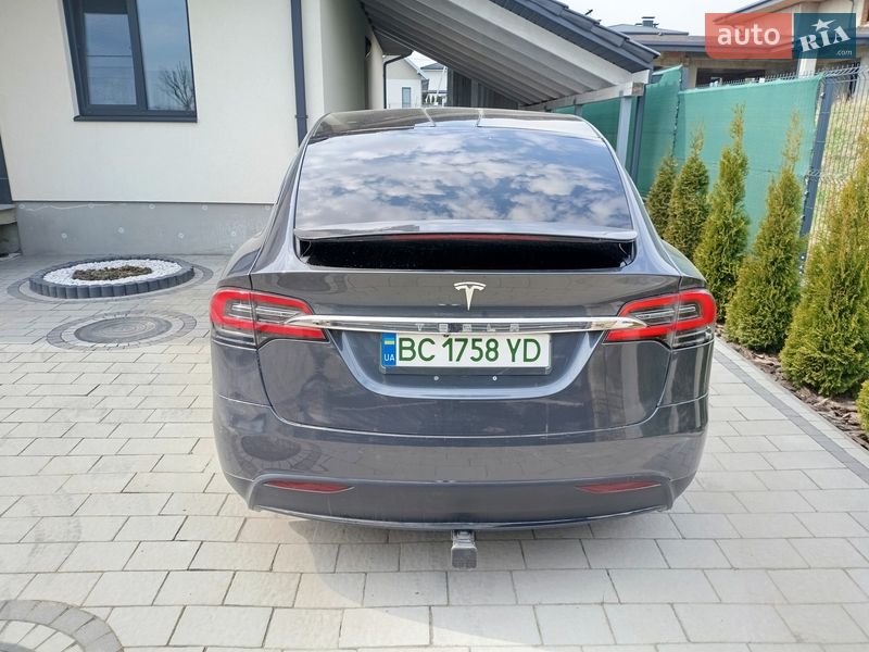 Внедорожник / Кроссовер Tesla Model X 2017 в Львове