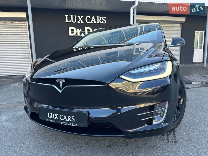 Внедорожник / Кроссовер Tesla Model X 2016 в Киеве