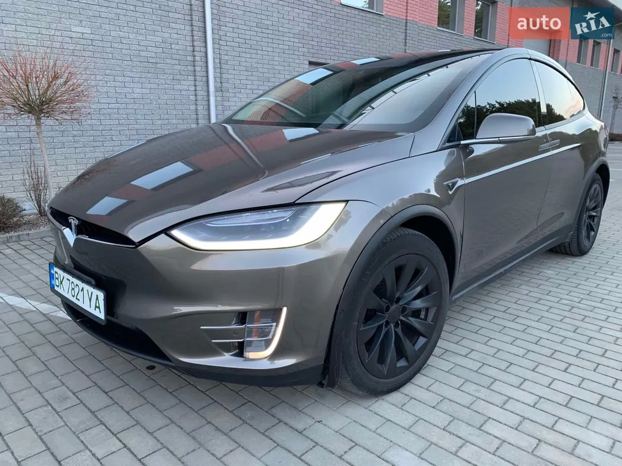 2016 Tesla Model X - мініатюра 27