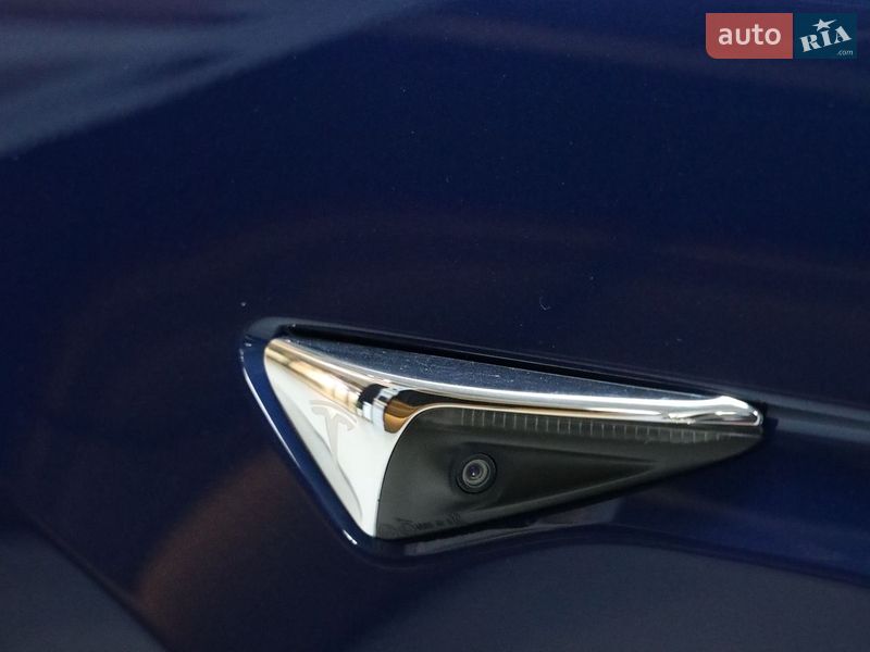 Позашляховик / Кросовер Tesla Model X 2018 в Луцьку фото 16 Позашляховик / Кросовер Tesla Model X 2018 в Луцьку