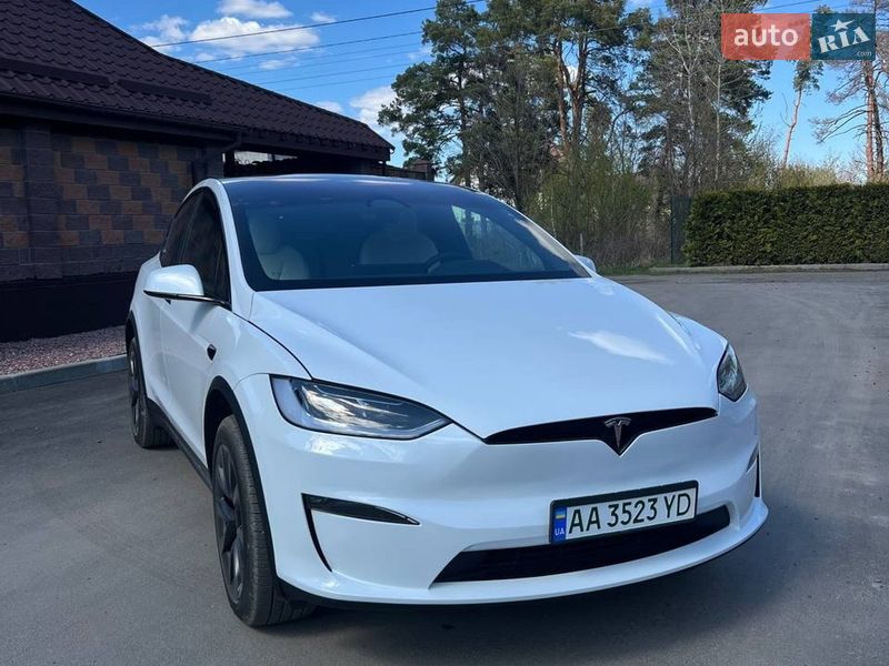 Внедорожник / Кроссовер Tesla Model X 2024 в Киеве