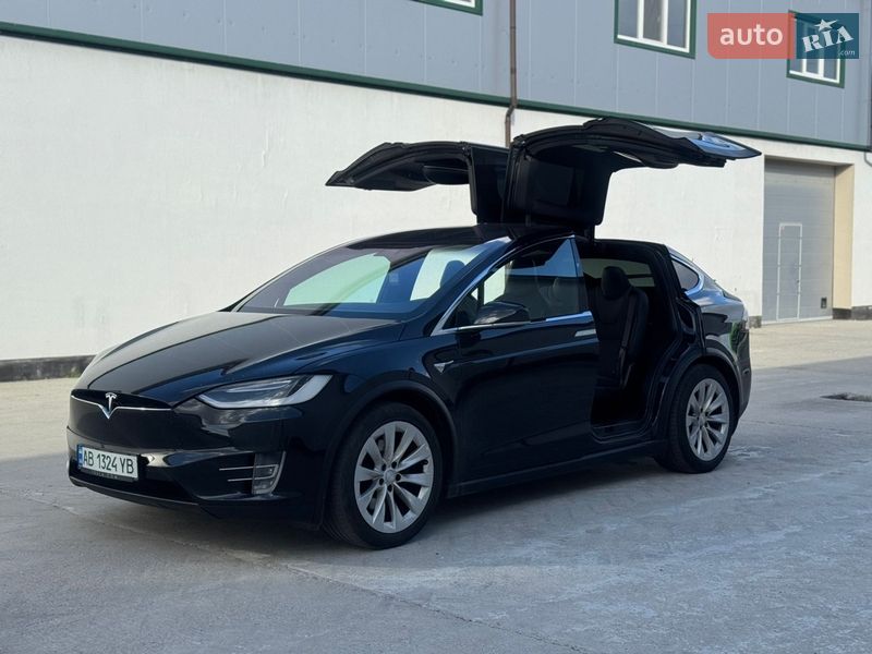 Внедорожник / Кроссовер Tesla Model X 2017 в Киеве
