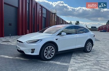 Позашляховик / Кросовер Tesla Model X 2017 в Львові фото 2 Позашляховик / Кросовер Tesla Model X 2017 в Львові