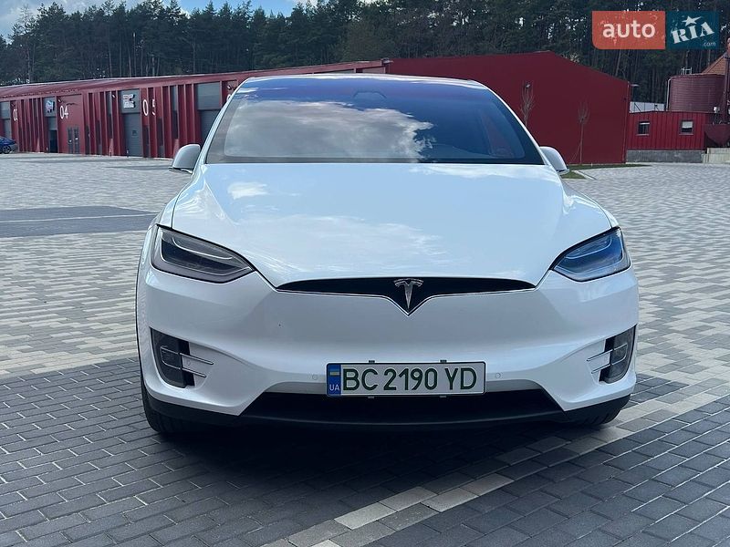 Позашляховик / Кросовер Tesla Model X 2017 в Львові фото 5 Позашляховик / Кросовер Tesla Model X 2017 в Львові