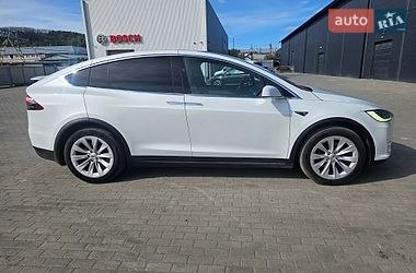 Позашляховик / Кросовер Tesla Model X 2020 в Львові