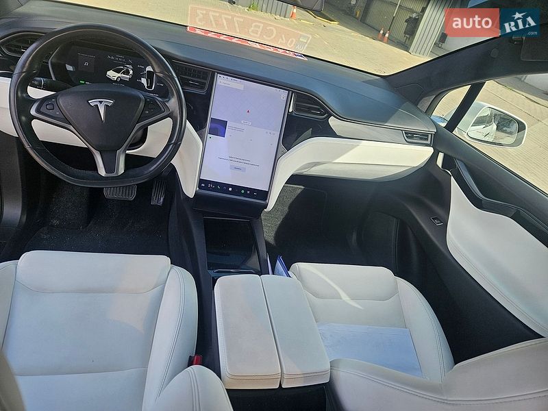Позашляховик / Кросовер Tesla Model X 2020 в Львові