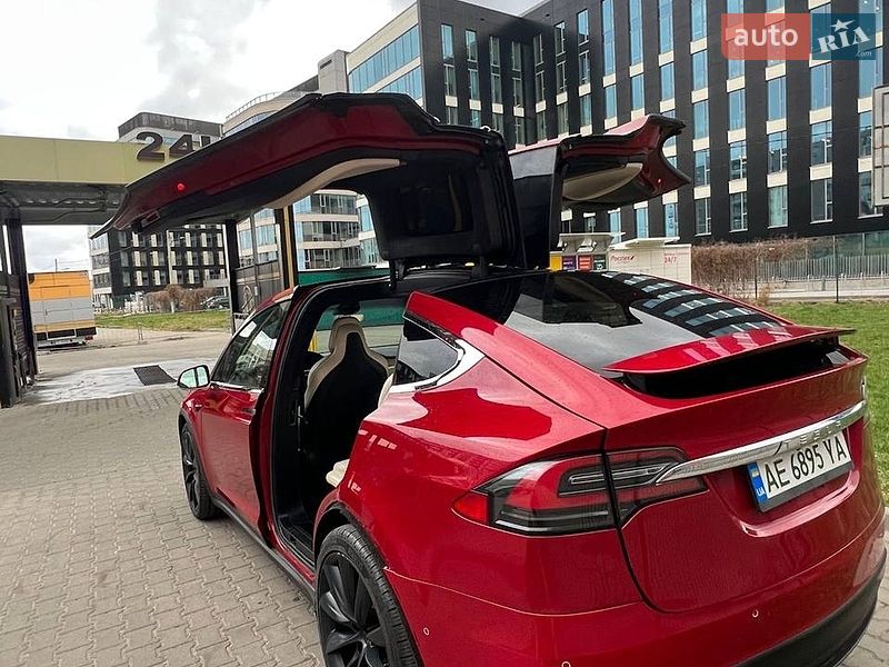 Внедорожник / Кроссовер Tesla Model X 2019 в Львове