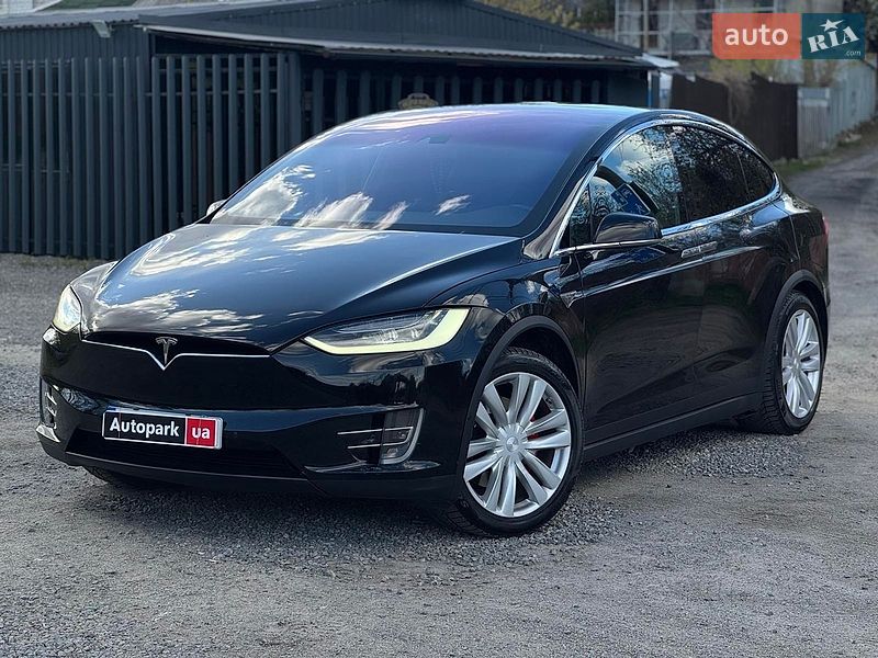 Tesla Model X 2016