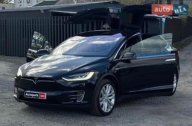 Внедорожник / Кроссовер Tesla Model X 2016 в Львове