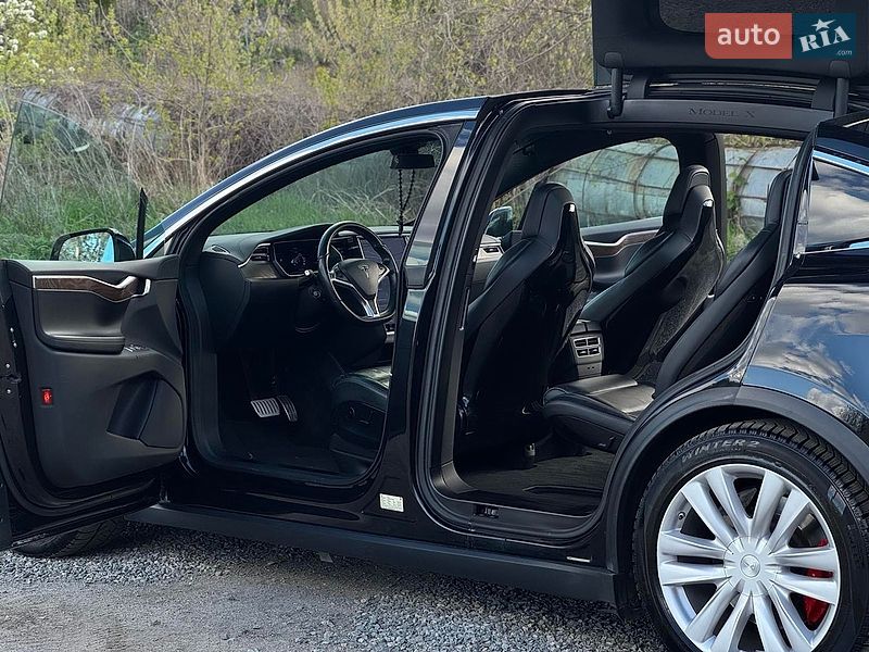 Внедорожник / Кроссовер Tesla Model X 2016 в Львове